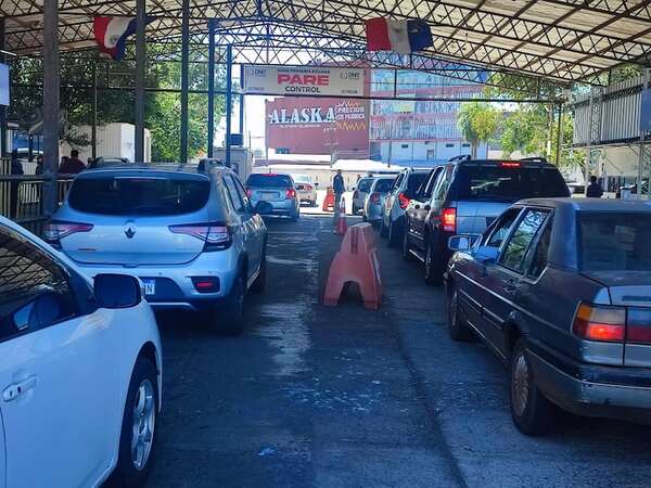 Migraciones aclara que Argentina aún no exige seguro médico - Nacionales - ABC Color