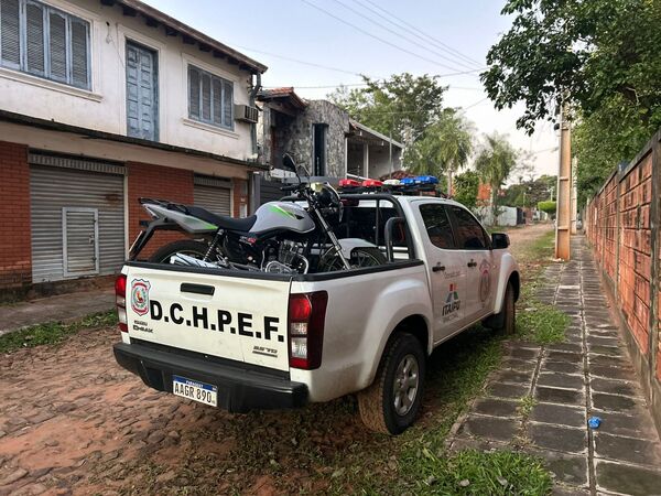 Empleado infiel habría desviado más de G 250.000.000 mediante alteración de software para compra de celulares y motos - El Observador