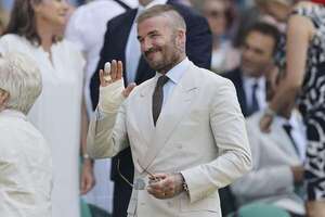 Tras su cirugía, David Beckham estuvo en el palco real de Wimbledon - Gente - ABC Color