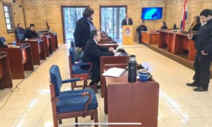 Colorados dejan sesión y evitan circo del imputado Sebastián Martínez