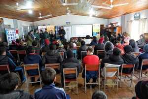 Yacyretá Impulsa la Conciencia Ambiental en Itapúa con Charlas Educativas en el Marco del WRC Rally Paraguay