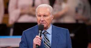 La Nación / El predicador estadounidense Jimmy Swaggart muere a los 90 años