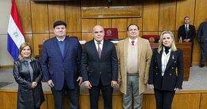 La Nación / Basilio Núñez y Raúl Latorre renuevan mandato en sus respectivas cámaras