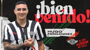 Libertad le da la bienvenida a Hugo Fernández