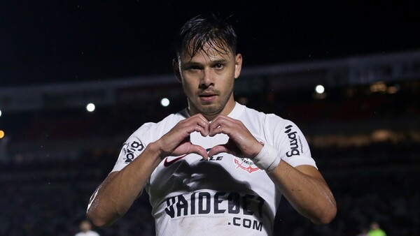 Ángel Romero, habilitado a negociar un nuevo contrato