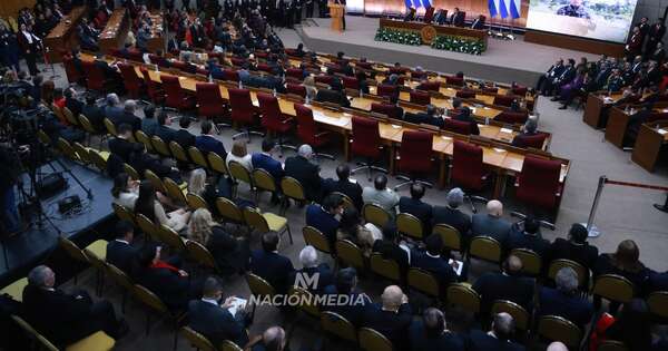 La Nación / Peña resalta alianza estratégica con el Legislativo en ejecución de programas de gobierno, pese a críticas