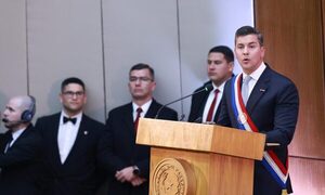 Santiago Peña presentó su segundo informe presidencial redoblando su compromiso a seguir mejorando