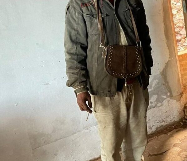 Depravado ingresó a escuela y manoseó a niña