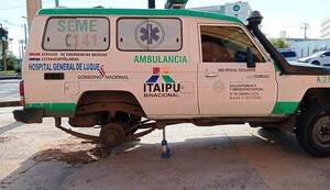Ambulancia quedó varado en Luque •