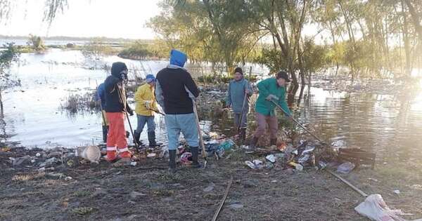 Diario HOY | Retiran más de 30 toneladas de basura de la Bahía de Asunción