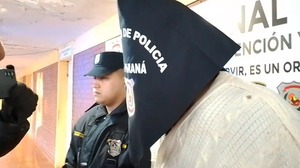 CDE: sospechoso de manosear a una niña en una escuela fue detenido - trece