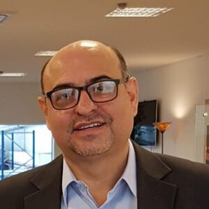 Según análisis de economista: Santiago Peña habló del futuro y esquivó el presente en su informe de gestión - OviedoPress