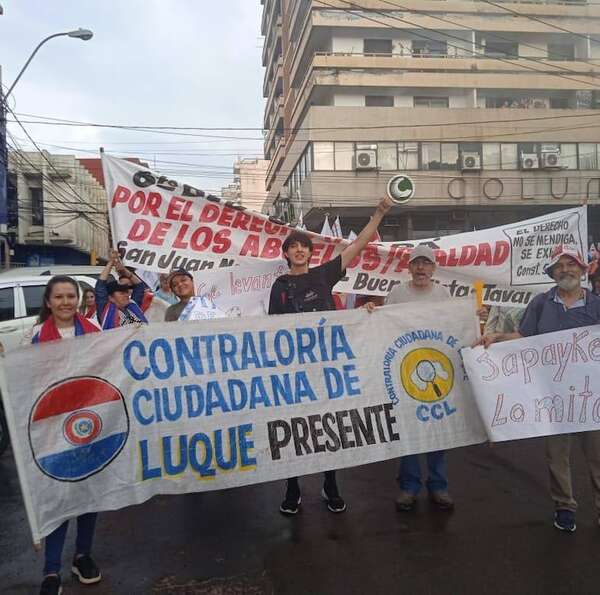 Buscan que intendentes y ediles estén obligados a rendir cuentas a contribuyentes - Política - ABC Color