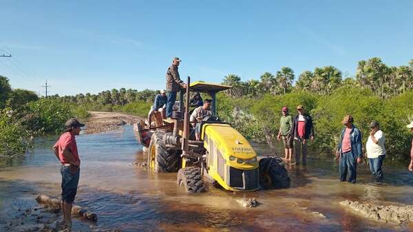 Pobladores del Alto Paraguay no figuran en agenda de Peña y deben sobrevivir de las famosas vaquitas solidarias - Noticias del Chaco - ABC Color