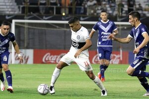 Versus / Marcos Gómez por ahora no se mueve de Olimpia
