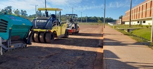 Inician obras de asfaltado en accesos al Hospital General de Itapúa