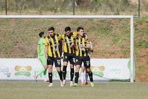 Guaraní de Fram logra su primera victoria en 15 partidos en el torneo - Fútbol de Intermedia - ABC Color
