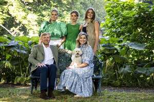 ¡Mirá las fotos del tradicional posado veraniego de Máxima de Holanda y su familia! - Gente - ABC Color