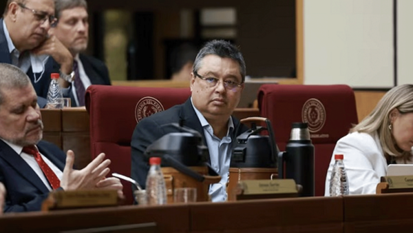 Gustavo Leite niega vínculo con fentanilo mortal