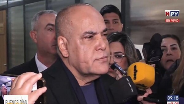 "Bachi" Núñez minimiza críticas internas y evita responder sobre empresario vinculado al fentanilo