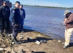Una recién nacida fue tirada dentro de una bolsa en el río Paraguay - trece