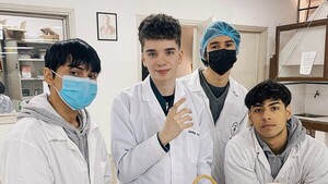 Jóvenes representarán a Paraguay en competencia mundial de química