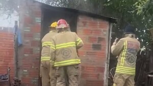 Incendio consume una humilde vivienda y se apela a la solidaridad