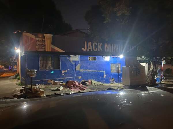 Vecina de Sajonia pide ayuda para personas en situación de calle - Nacionales - ABC Color