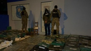 Saltos del Guairá: Incautan más de 2800 kilos de marihuana y detienen a principal acopiador
