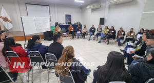 GOBIERNO DE ITAPÚA CAPACITA A EDUCADORES EN ALFABETIZACIÓN BILINGÜE PARA ADULTOS