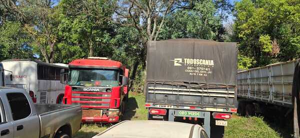 Cuestionado juez libera camiones incautados por millonario robo de soja y deja sin pruebas a Fiscalía - La Clave