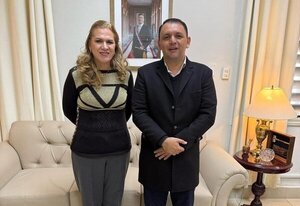 GOBERNADOR RICHARD RAMIREZ MANTUVO REUNIÓN CON MINISTRA DE SALUD