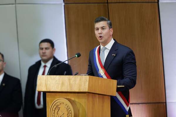 Mientras Peña habla de “revolución en el campo”, 300.000 familias campesinas siguen sin tierra, cuestiona FNC - Economía - ABC Color