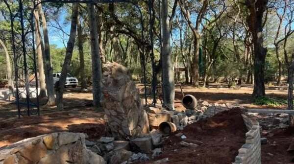 Albañil pierde la vida tras derrumbe de un muro en obra