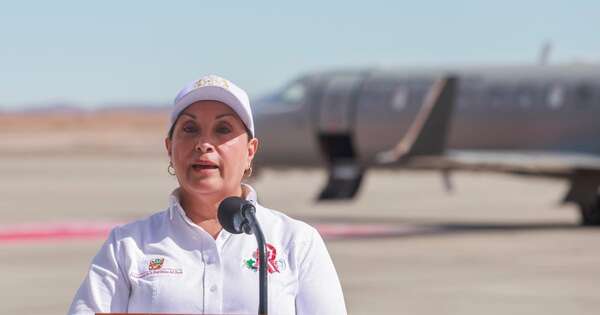 La Nación / Dina Boluarte se duplicó el sueldo en medio de su impopularidad récord