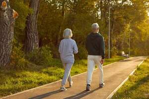 Caminar: el ejercicio subestimado que mejora cuerpo y mente - Estilo de vida - ABC Color