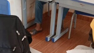 Canindeyú: Maestra pide donar por el frío calzados para escuela rural