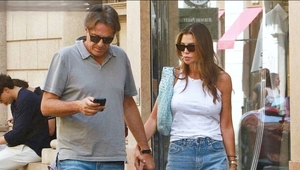 ¡Paparazzis pillaron a Claudia Galanti con su chuli de compras por Italia!
