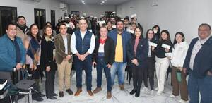Entregan becas a 288 estudiantes universitarios del Alto Paraguay