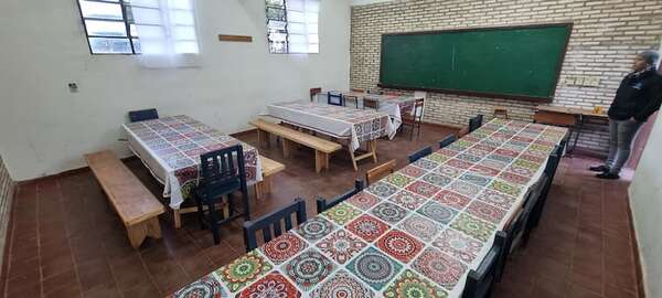 En el colegio Víctor Natalicio Vasconcellos tuvieron que utilizar un aula para comedor del programa Hambre Cero - Nacionales - ABC Color