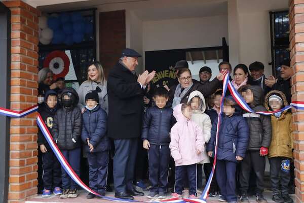 MEC celebra como un logro, aulas terminadas en 5 años - Nacionales - ABC Color