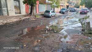 ¿Zona de guerra? No, son baches y cloacas a cielo abierto en Sajonia - Crónicas Ciudadanas - ABC Color