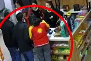 Imputan a docente que manoseó a trabajadora en estación de servicio - Noticiero Paraguay