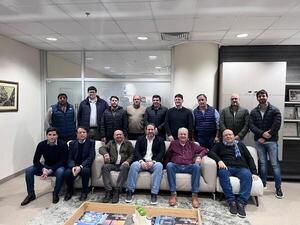 Autoridades renuevan compromiso de la comisión directiva de Cavialpa - Amigo Camionero