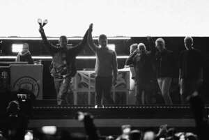 Oasis inicia en la ciudad galesa de Cardiff su gira de regreso por cuatro continentes - Música - ABC Color