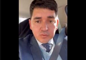 Periodista que también es abogado se encontró con una sorpresa que le hizo lagrimear