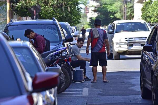 AUDIO: Eventos en Asunción: Policía no permitirá presencia de “cuidacoches” - Contacto Ciudadano - ABC Color
