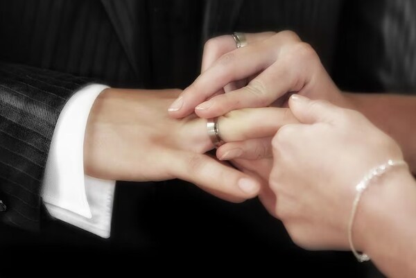 En México, proponen matrimonios temporales con opción a renovar
