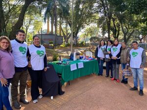 Peluquería y maquillaje gratis a cambio de alimentos: campaña solidaria en la Plaza de Armas