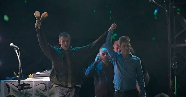 La Nación / Fans de Oasis vibraron en su esperado regreso a los escenarios